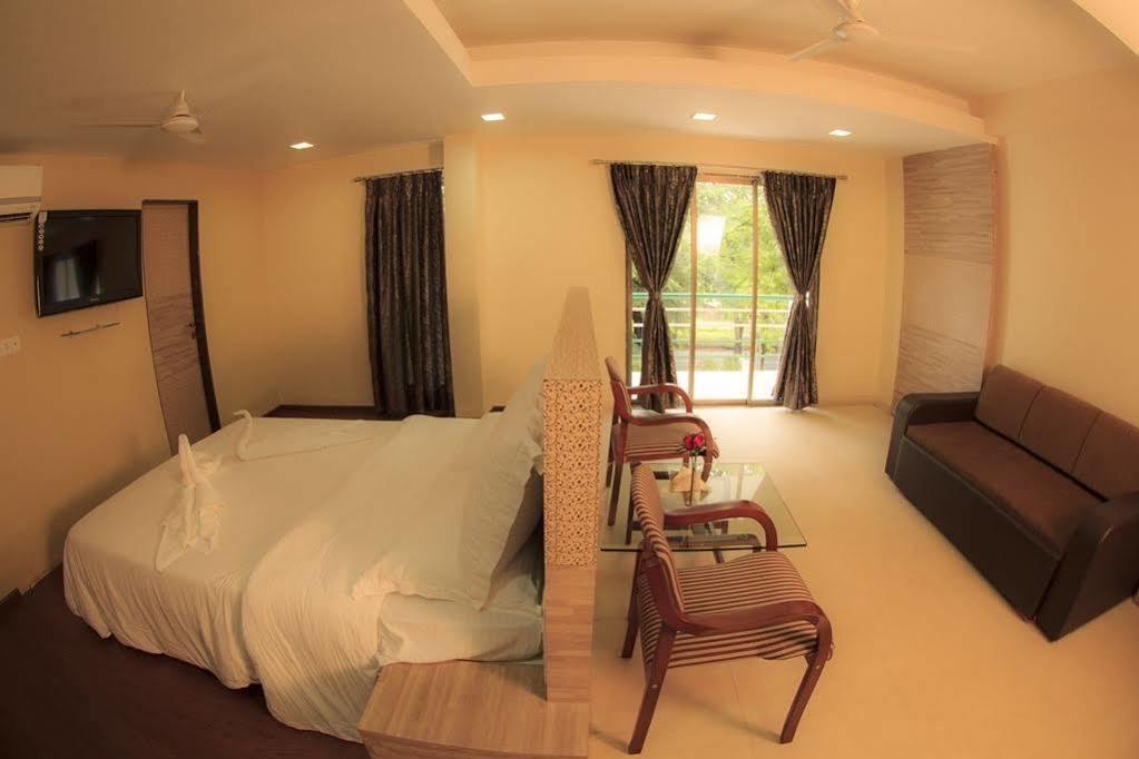Green Valley Resort Khadoli Экстерьер фото
